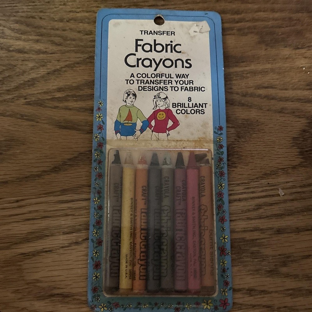 NOS Vintage Transfer Fabric Crayons 8 Crayola colors‎ Made in USA